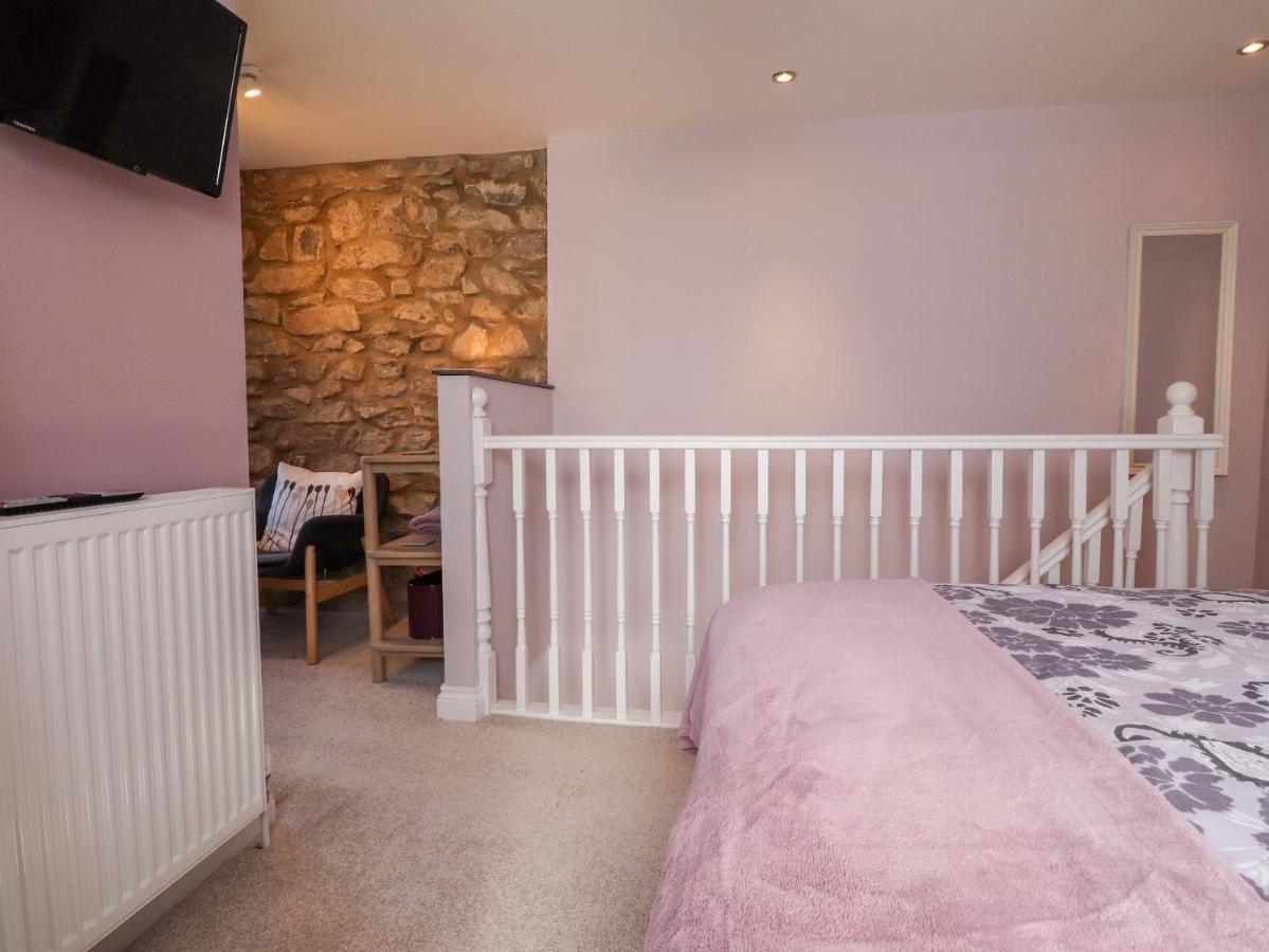 Morawel Fach Newport (Pembrokeshire) Exterior foto
